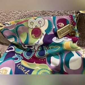 Coach Poppy Crossbody Purse!